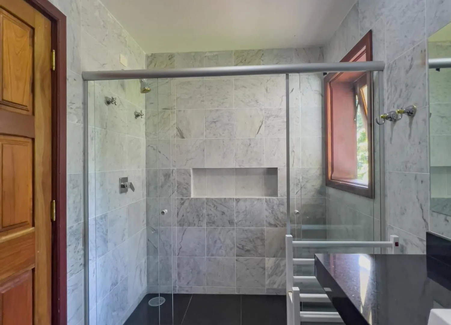 Отель Araucaria Lodge Кампус-ду-Жордау