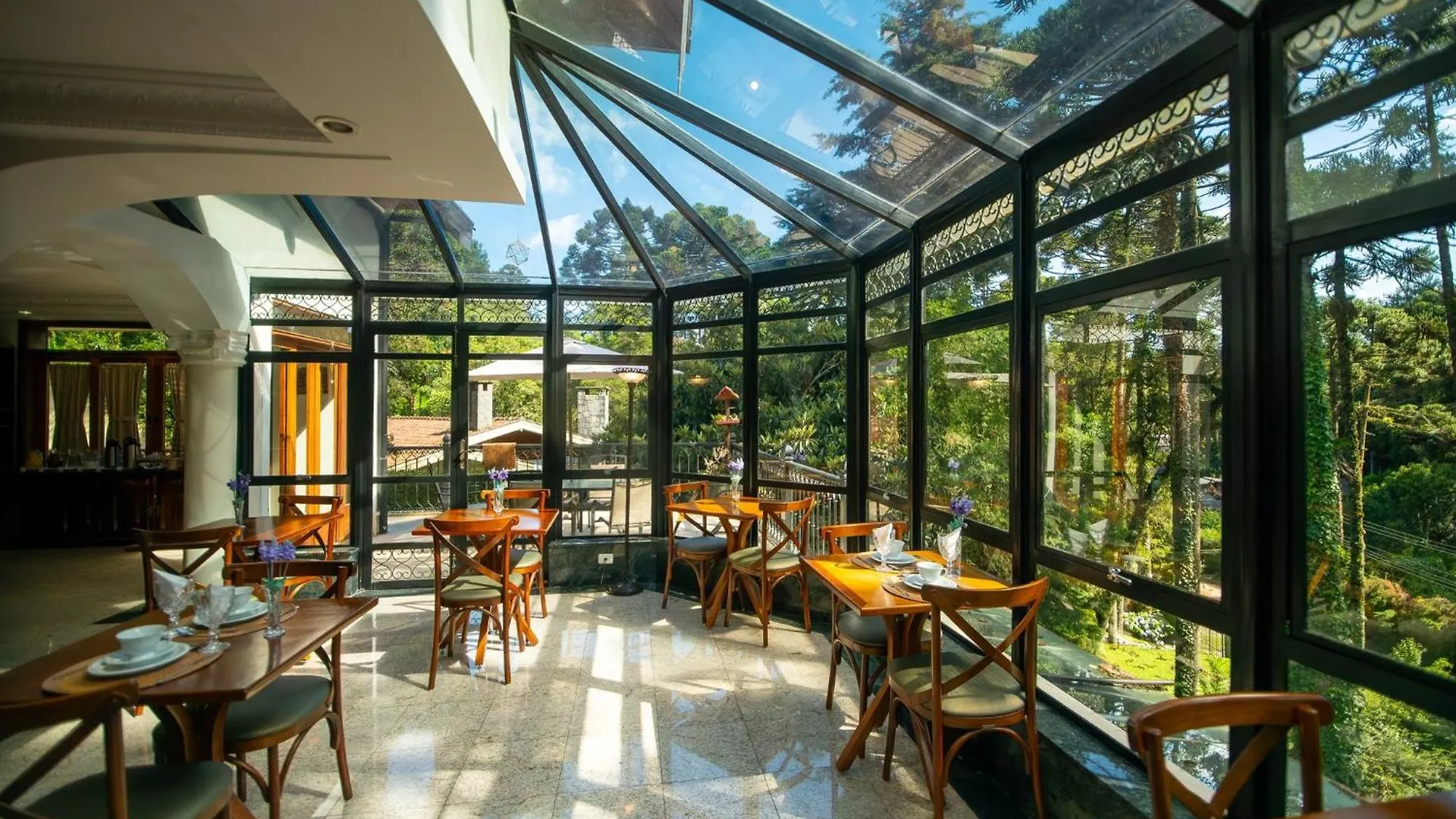Hotel Araucaria Lodge - 800 Metros Do Capivari Campos do Jordao