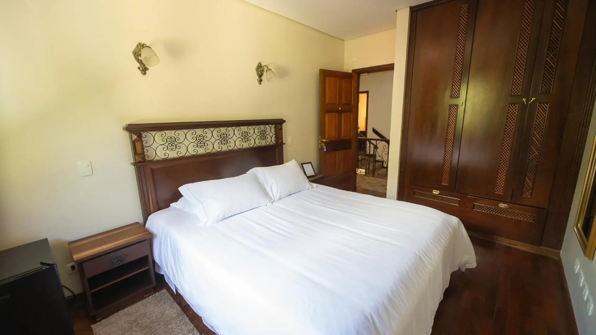Araucaria Lodge - 800 Metros Do Capivari Campos do Jordao
